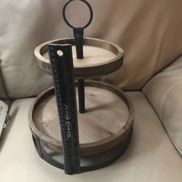 Two tier wood and metal tray - Picture 5 of 7